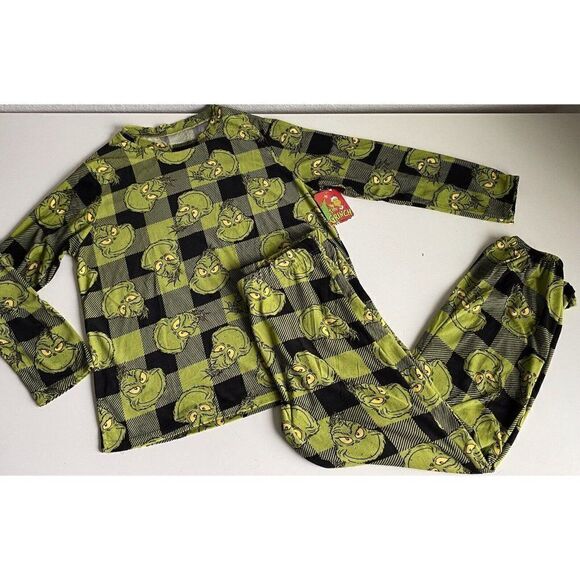 Dr Seuss The Grinch Who Stole Christmas Velvet  Soft Pajama Set Women’s Sz L - Picture 3 of 10